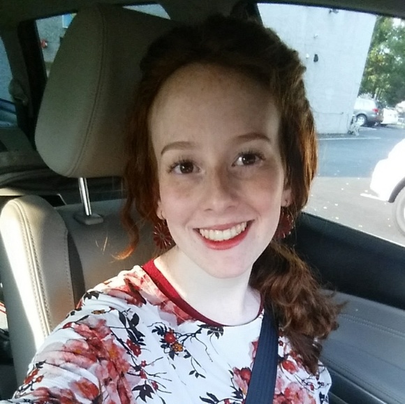 Meet your Posher, Chana - Picture 1 of 1